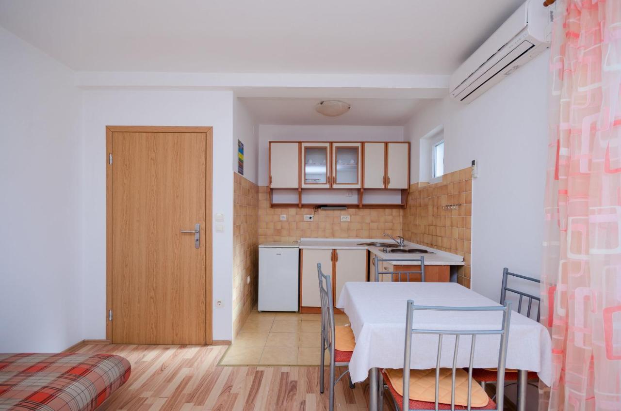 Apartments Blazenka Банёл Экстерьер фото
