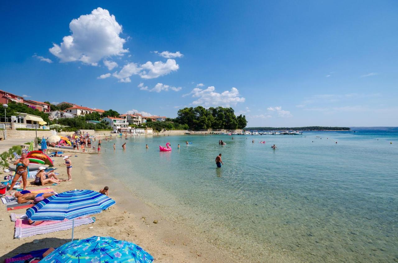 Apartments Blazenka Банёл Экстерьер фото